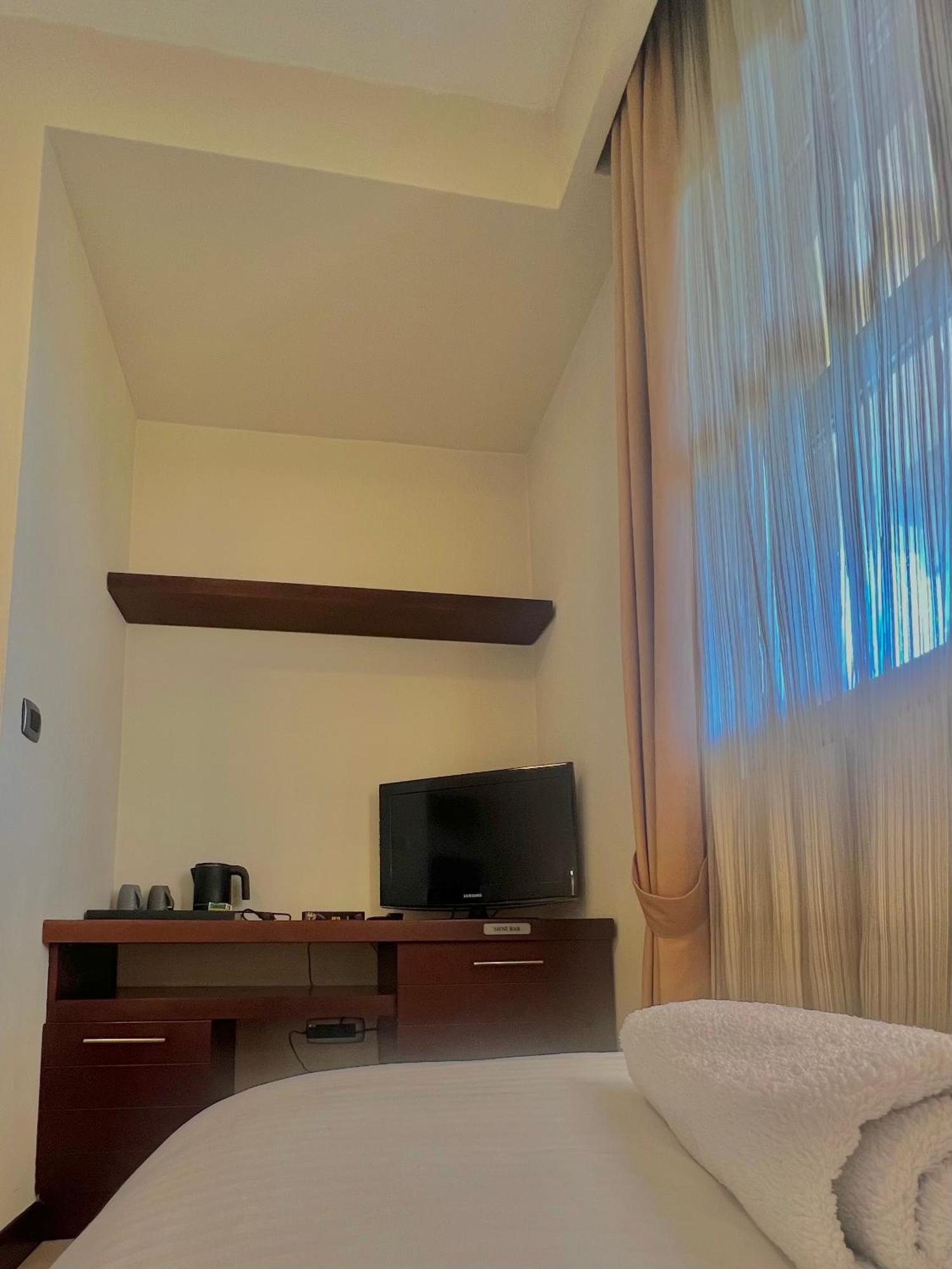 Hotel Aria Mitrovici  Eksteriør billede